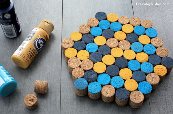 Protect Your Tabletop With This Wine Cork Trivet 