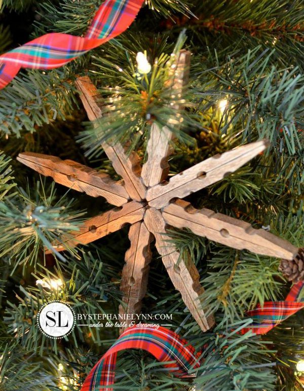 Wooden Clothespin Snowflake Ornaments. 