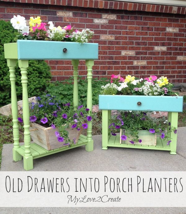 Old Drawers Turned into Porch Planters. Check out the tutorial 