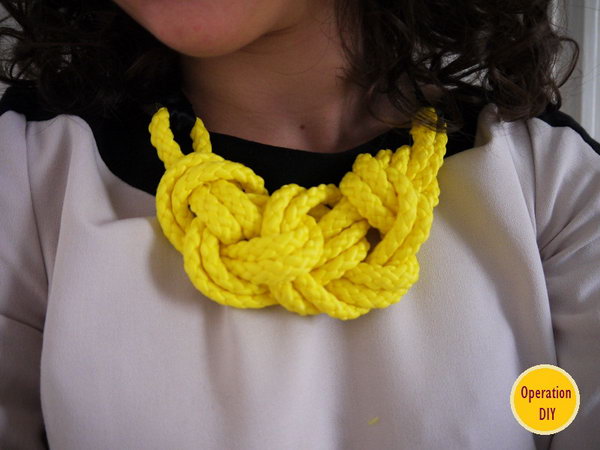 DIY Knotted Necklace 
