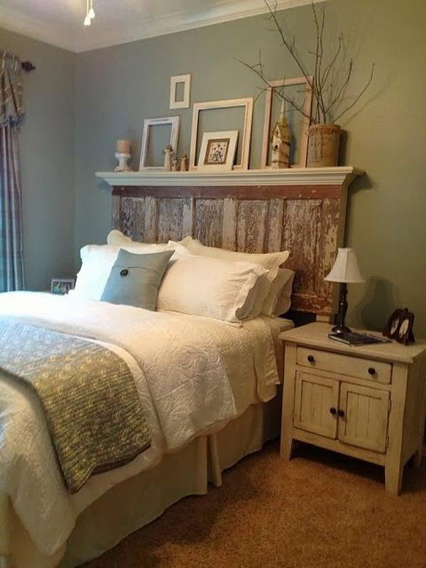 Vintage Headboard. I absolutely love it, it looks awesome design. 