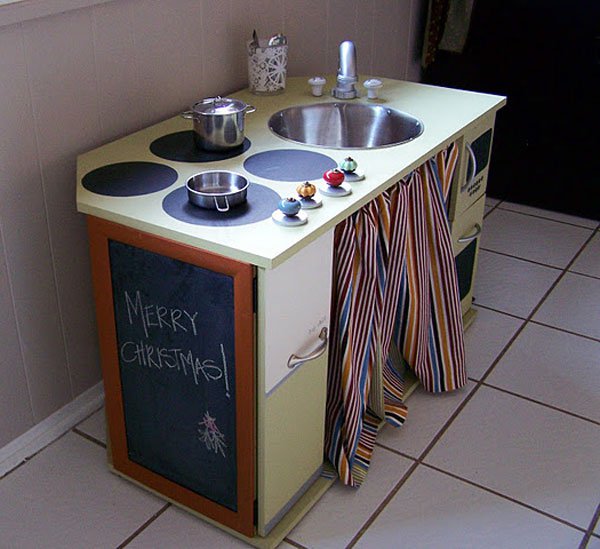 DIY Play Kitchen Built from a Desk. 