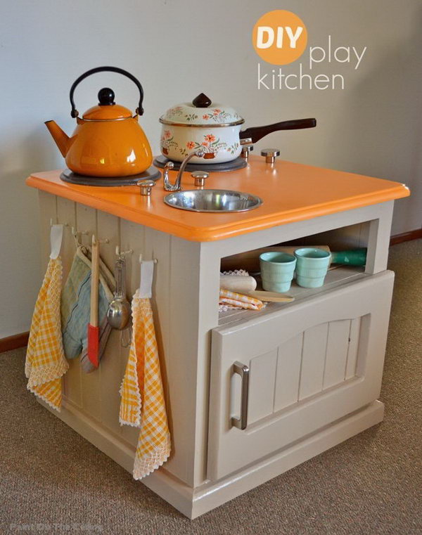 DIY Modern Play Kitchen. See the details 