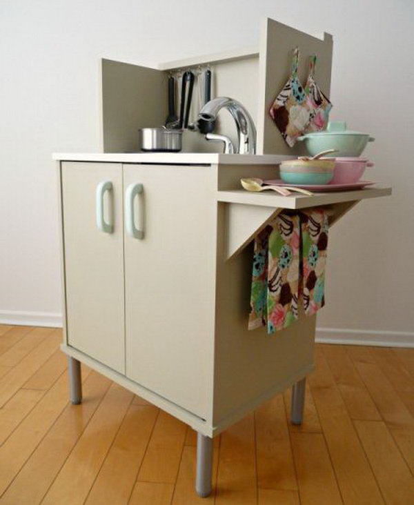 Microwave Stand Play Kitchen. Check out the tutorial 