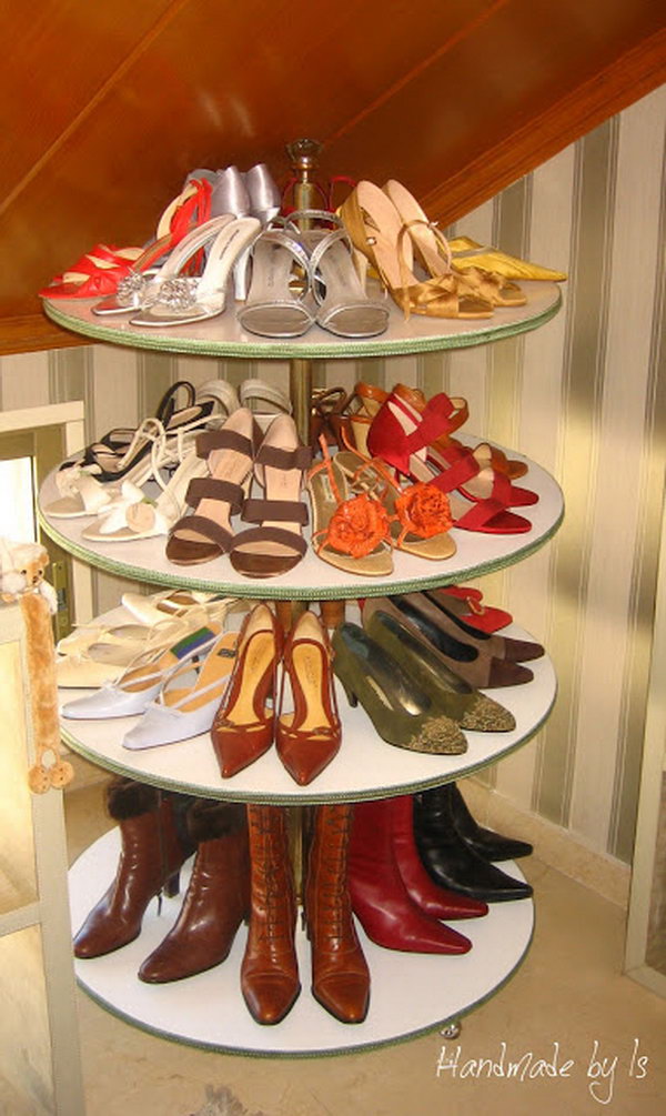 Rotating Shoe Rack. 