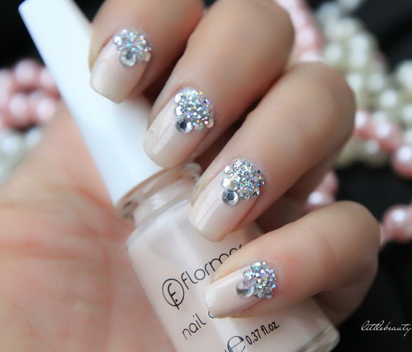 Rhinestone Wedding Nails. 