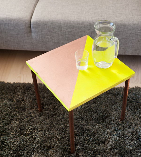 Rad Copper Tubing Side Table. Get the full tutorial 