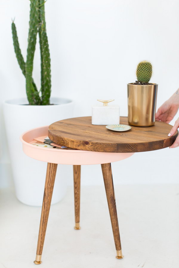 DIY Midcentury Side Table. Se the full tutorial 