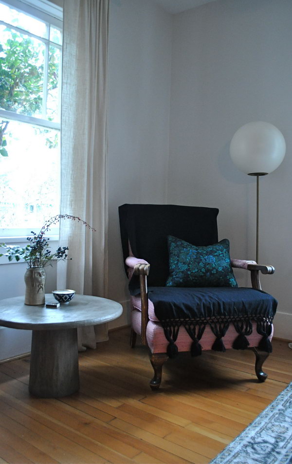 Concrete Pedestal Table. See the directions 