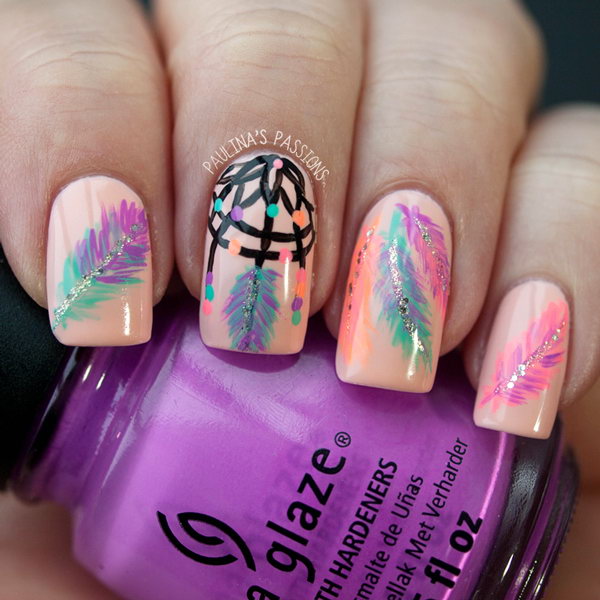 Dreamcatcher Feather Nails. Very pretty! I have to say, I am really into this feather design. 