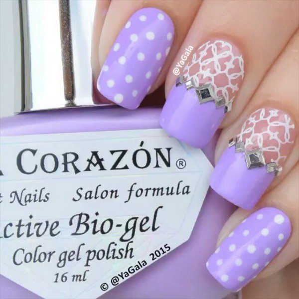 Feminine Lace and Dots Purple Nail Art. 