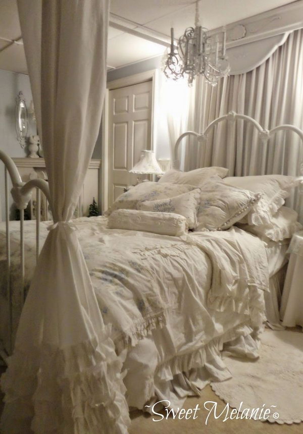 Shabby Chic Canopy Bed and Bedding. 