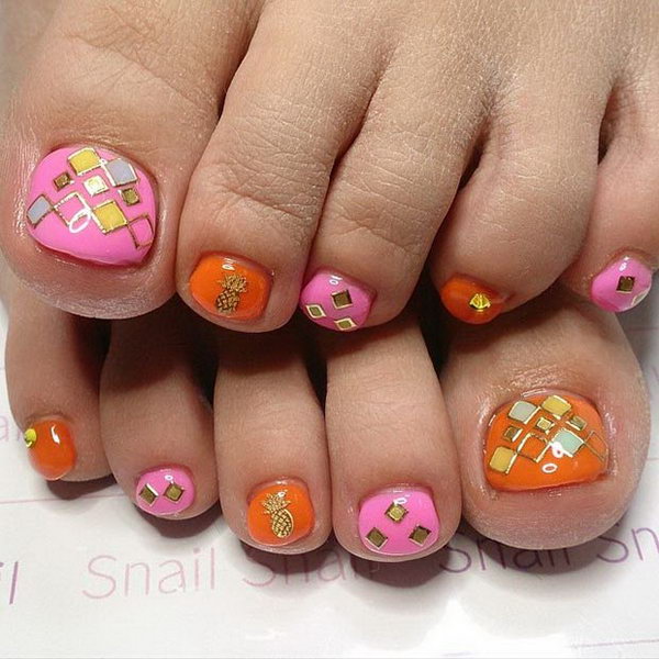 Pink, Orange and Gold Toe Nail Design. 