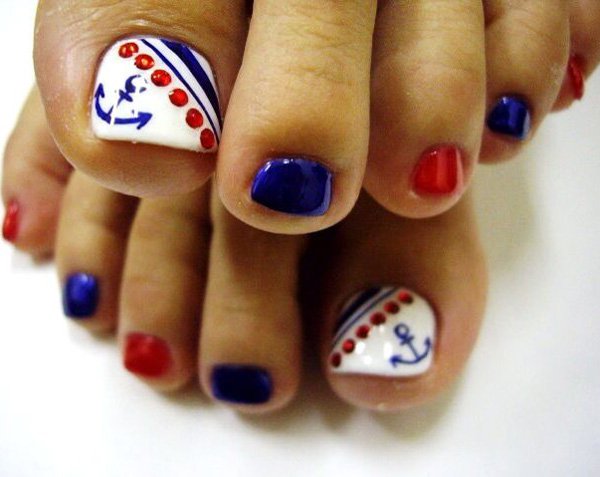 Nautical Anchor Inspired Toenail Designs. 