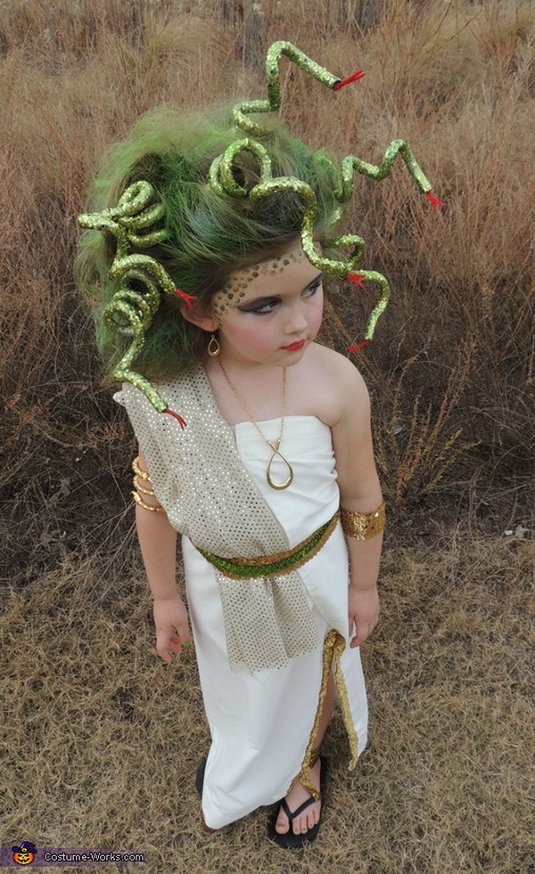 Medusa Halloween Costum for Little Girls. 