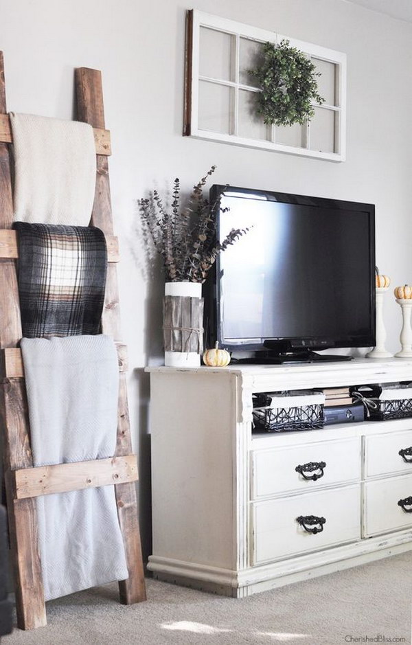 Wood Blanket Ladder for Living Room. 