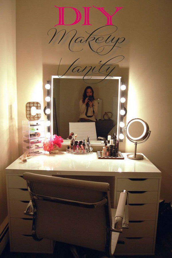 DIY Vanity Mirror With Lights 