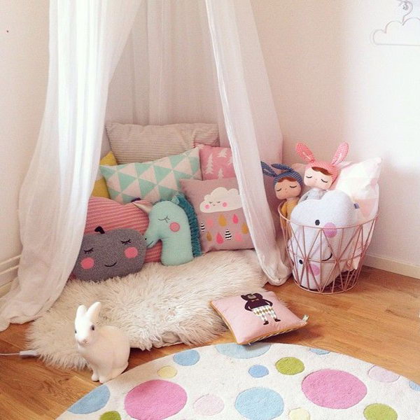 Pretty Reading Nook For Girl 