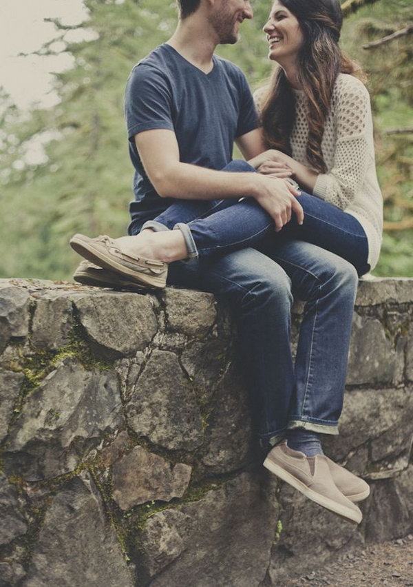 Romantic and Cute Couple Photo Ideas - Noted List