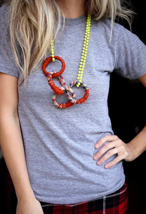 Easy DIY Necklace Made With Shower Curtain Rings 