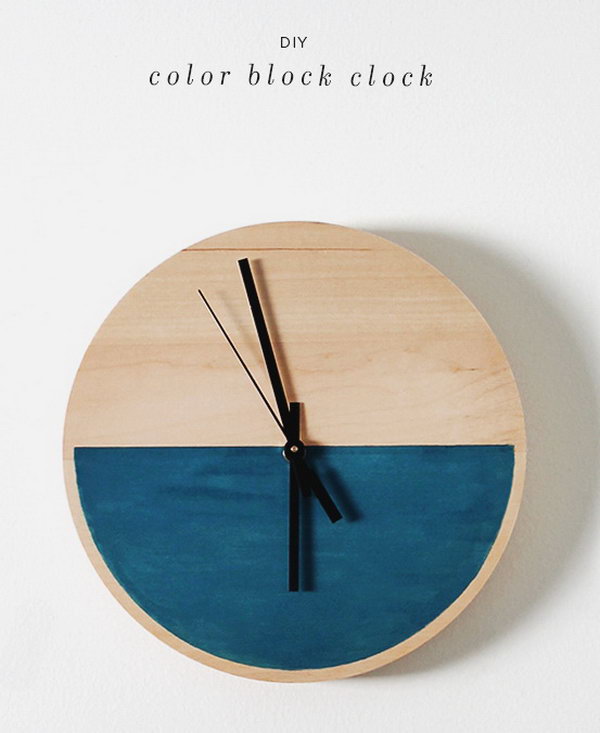 DIY Wooden Clock. Get the tutorial 