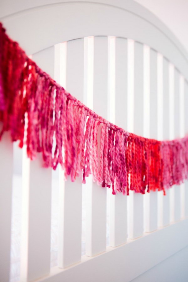 Ombre Yarn Garland. Get the instructions 