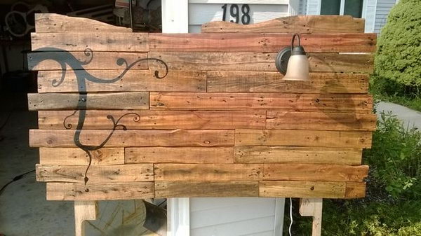 DIY Headboard from Wooden Pallets. See the tutorial 