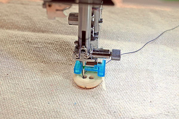 Sew buttons on with your sewing machine 