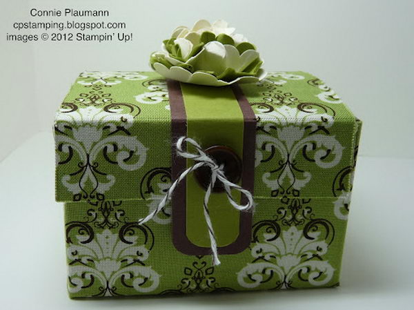 Fabric Treasure Gift Box. Learn how to make it 