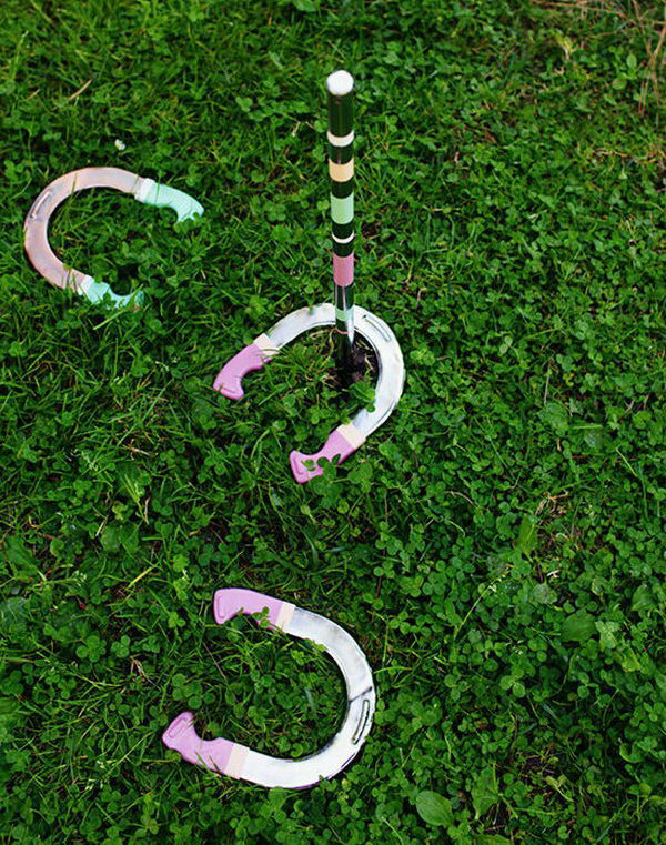 Pastel Horseshoes. Get the tutorial 
