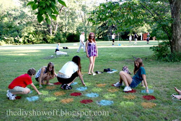 Lawn Twister Game. See the instructions 