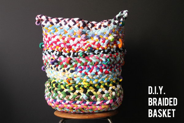 DIY Braided Basket. Get the directions 