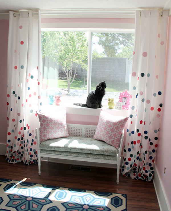 colorful Polka Dots Curtain. Get the tutorial 