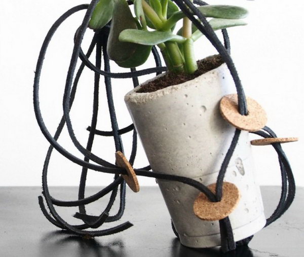 DIY Hanging Planters with Leather. See more details 