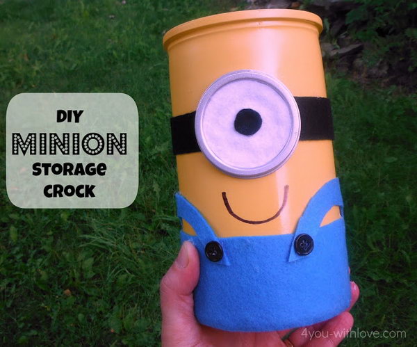 DIY Minion Storage Crock. Get the tutorial 