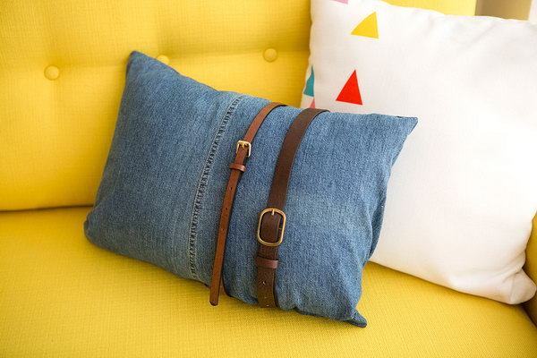DIY Old Denim Pillow. See the tutorial 