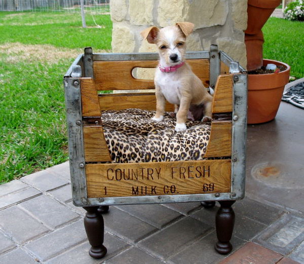 Pet Beds From Upcycled Crates. 