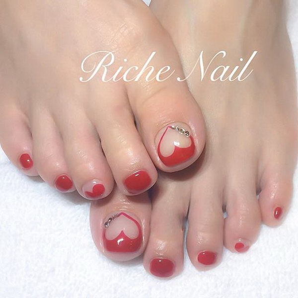 Red Heart Toe Nail Design. 