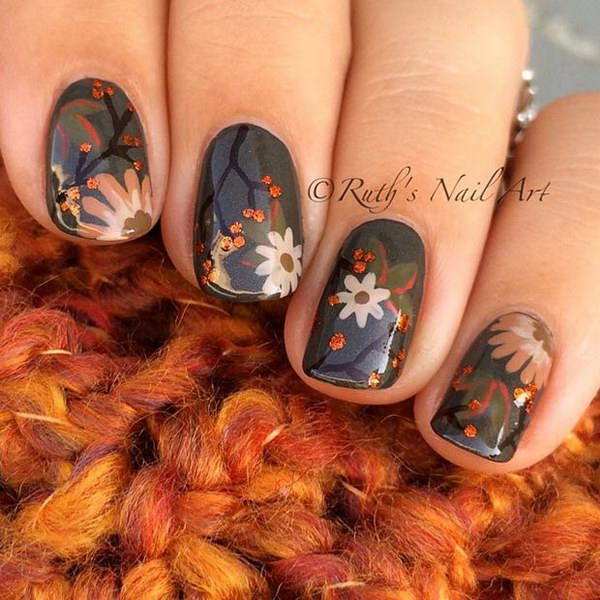 Fall Flower Nails. 