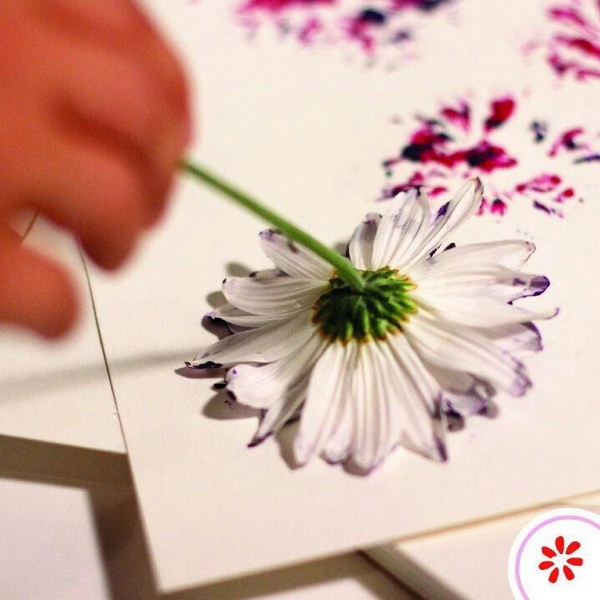 DIY Flower Head Print Beautiful Watercolor Gift Wrapping. 