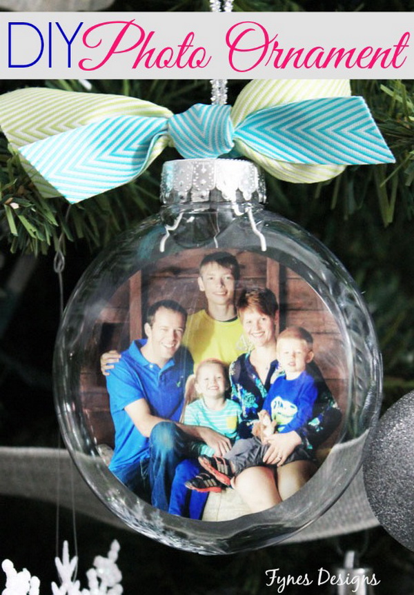 DIY Fun Family Photo Ornaments . 