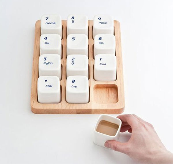 Ctrl Alt Del Keyboard Coffee Cup Set . This a cute and novelty gift for people who loves coffee and computer! 