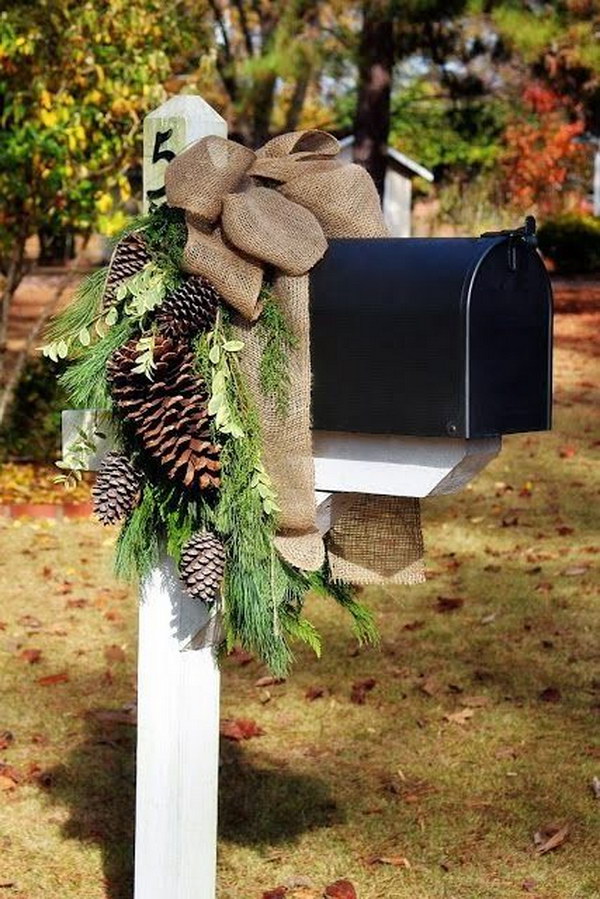 Christmas Mailbox Decoration with Pinecones 