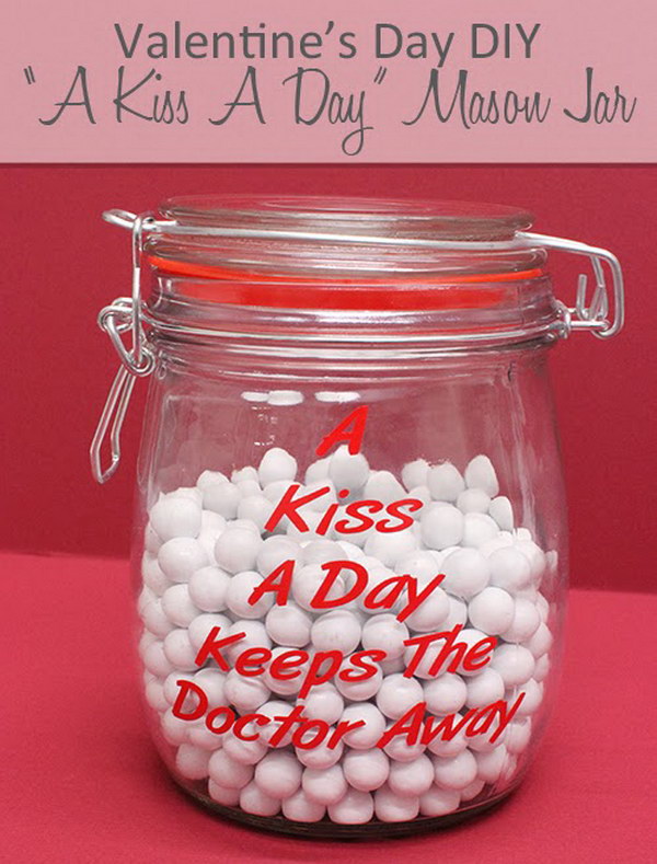 DIY Kiss A Day Mason Jar 