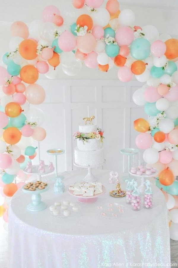 Balloon Arch in Pastel Colors. 