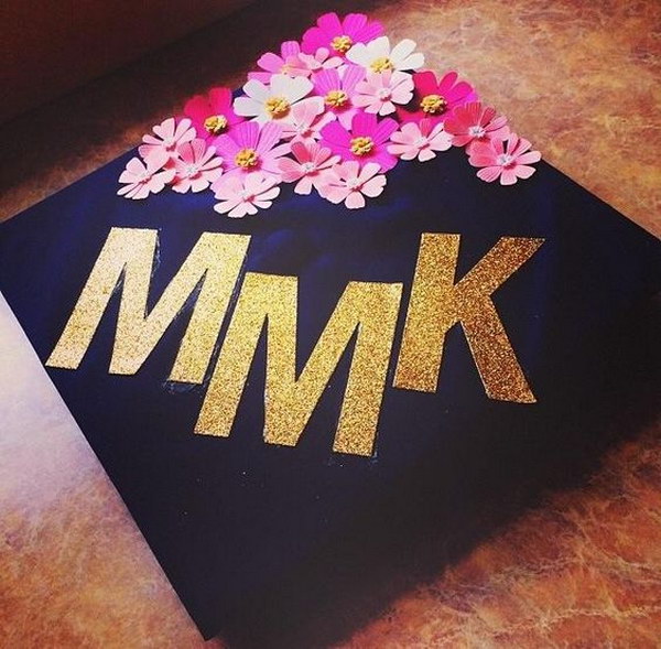 Cute Graduation Cap Decorated with Flower 