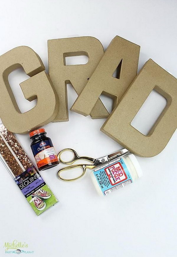 DIY: Graduation Personalized Photo Centerpiece. 