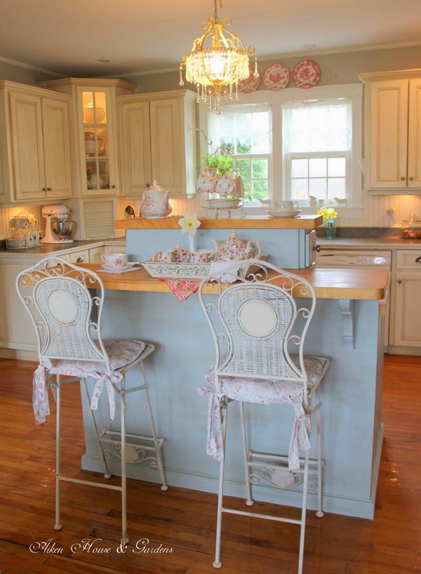 Cream White and Pale Bule Shabby Chic Kitchen. 