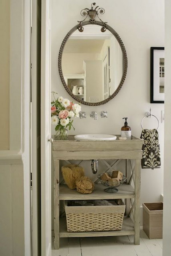 Farmhouse Style Romantic Bathroom With Flower Decorating 