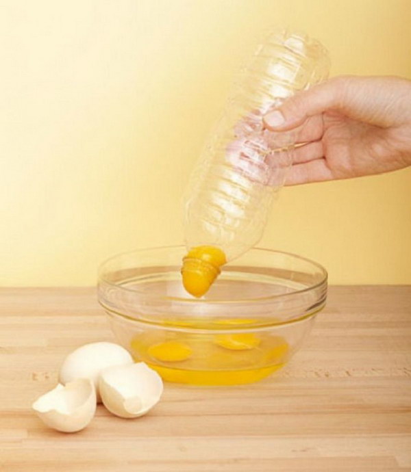 Plastic Bottle Egg Separator. 